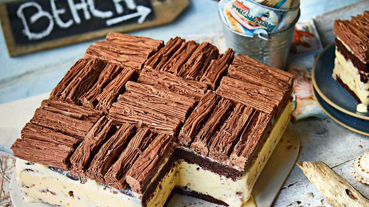 99 Flake ice cream cake recipe