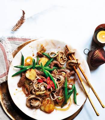 Sesame-soy beef and green bean stir-fry