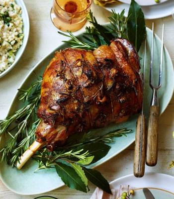 Roast leg of lamb with garlic and rosemary 