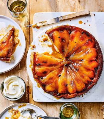 Pear tarte tatin