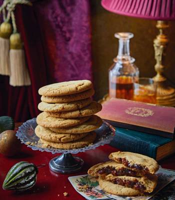 'Mince pie' stuffed cookies