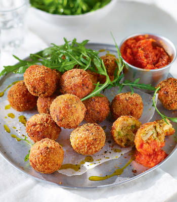 Cotswold dumplings with tomato sauce