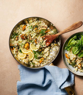 Greek-style rice and mussels