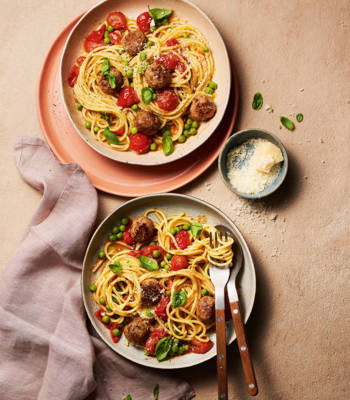 Summery spaghetti and meatballs