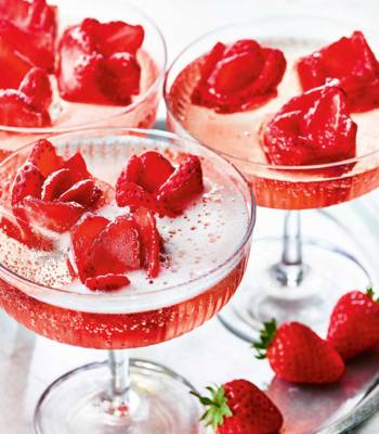 Strawberry rose spritz