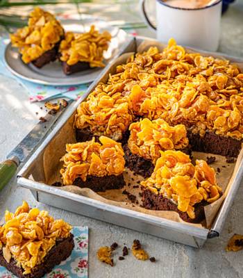 Caramel cornflake brownies