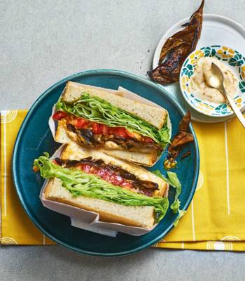 Meat-free BLT sandwich 