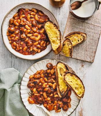 Bean and mushroom chasseur