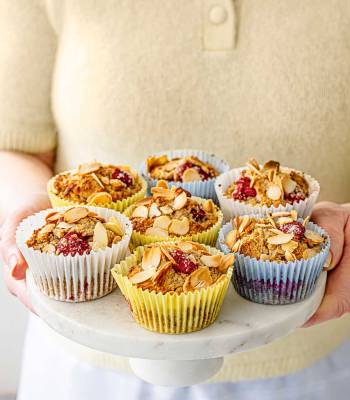 Almond, raspberry and spelt muffins