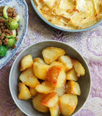 Crunchy roast potatoes