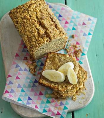 Banana and peanut crumble loaf 