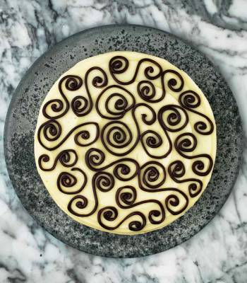 Konditor & Cook Curly Whirly Cake