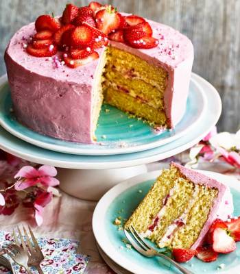 Strawberry and elderflower cake