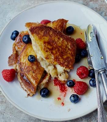 Stuffed banana and berry French toast