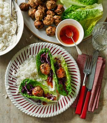 Thai turkey lettuce wraps