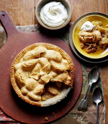 Stem ginger-spiced apple pie with hazelnut pastry