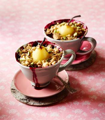 Pear and forest fruit crumble