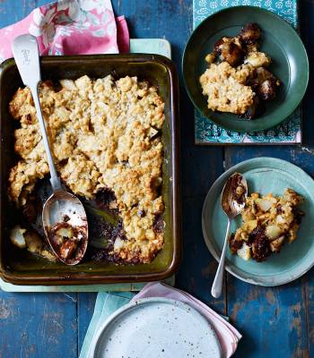 Chocolate and pear flapjack crumble