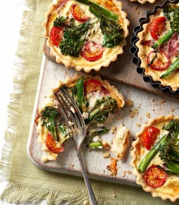 Tenderstem® and ham quiches
