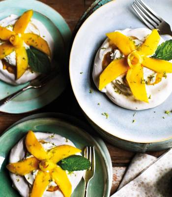 Mango daffodil meringues