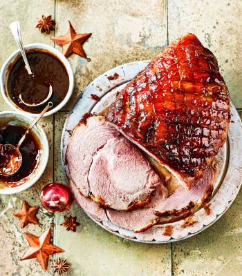 Mulled sloe gin and plum ham