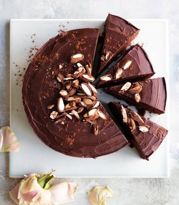 Chocolate truffle cake