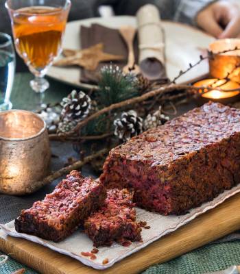 Roast beetroot and apple stuffing loaf