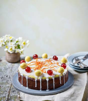 Cherry and almond Easter cake