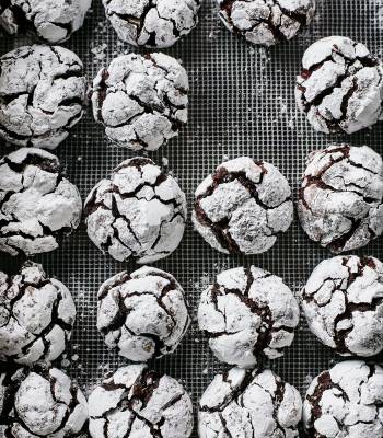 Brownie crinkle cookies 