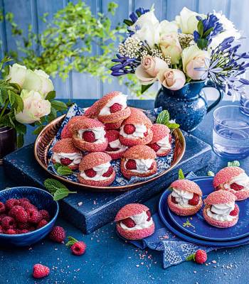 Rose and raspberry choux buns