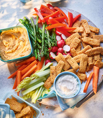 Chilli-cheese biscuit dippers