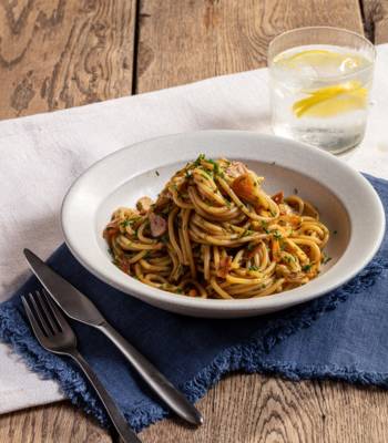 Sponsored: Garlic butter pasta with oyster sauce