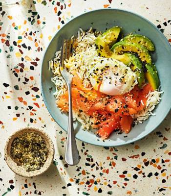 Smoked salmon rice bowl
