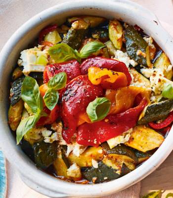Courgette, sweet pepper and feta bake