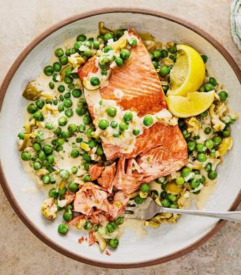 Seared salmon with creamy citrus peas