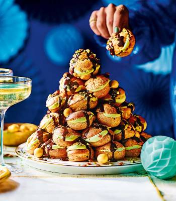 Dubai chocolate profiteroles