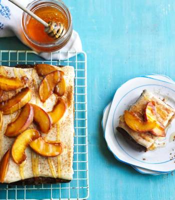 Honey & peach cake with honey crème fraîche icing