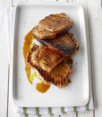 Sticky pork steaks