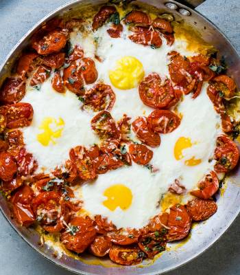 One-pan Italian baked eggs
