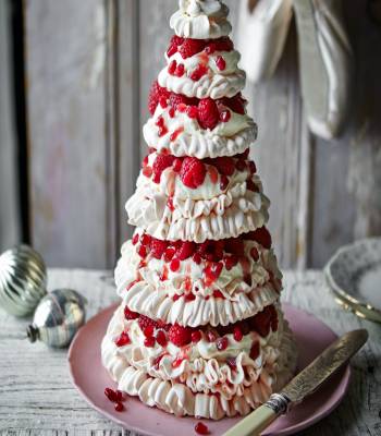 Jewelled pavlova tower