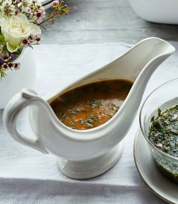 Lemon and tarragon gravy