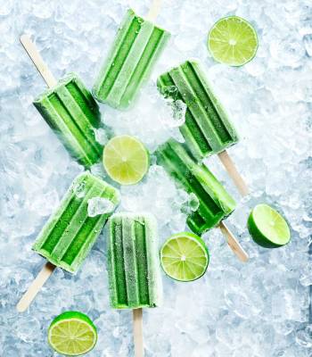 Green smoothie lollies