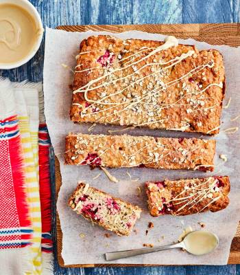 Raspberry peanut butter breakfast bars