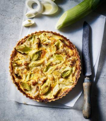 Leek and smoked haddock tart