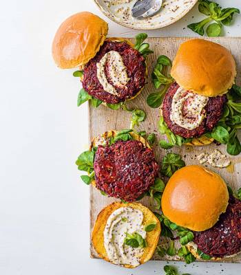 Beetroot and goats’ cheese burgers
