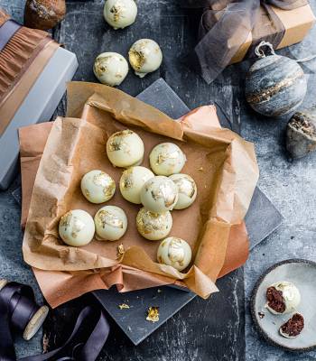 Gold fizz truffles 