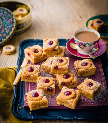 Jammie Dodger blondies  