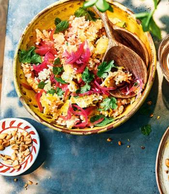 Crispy fried rice salad