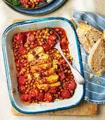 Hasselback halloumi bake