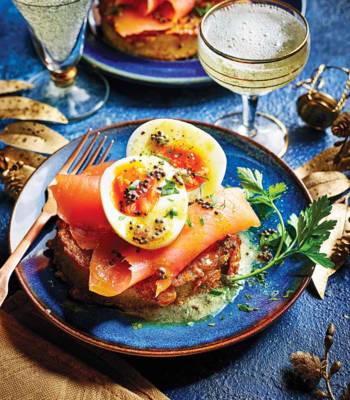 Smoked salmon kedgeree crumpets